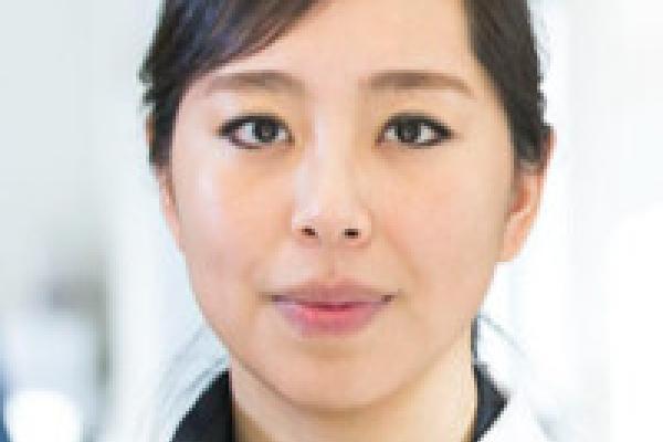 Dr Julia Oh